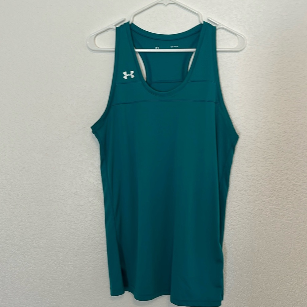 Under Armor tank top! Large, loose fit!